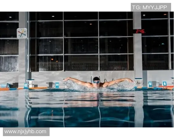 蝶泳技术解析与训练方法提升：从基础到进阶的全方位指导